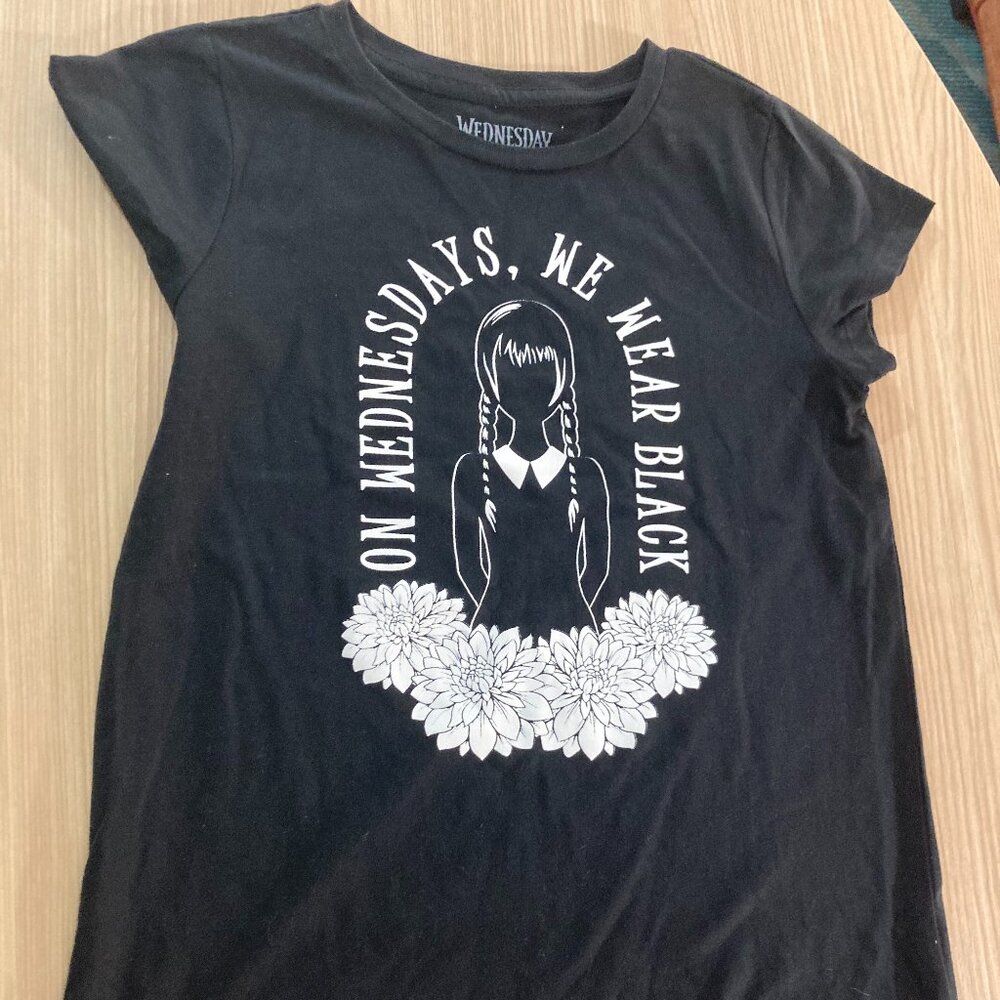 Wednesday Black Graphic T Shirt Large 10/12 On Wednesdays, We Wear Black Cotton